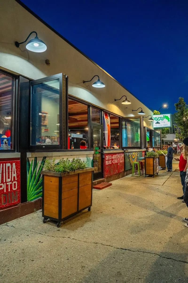 Irazu Costa Rican Restaurant & Catering